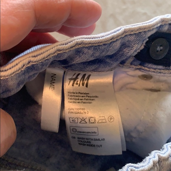 🌵Stone wash H&M shorts!! - Picture 2 of 4